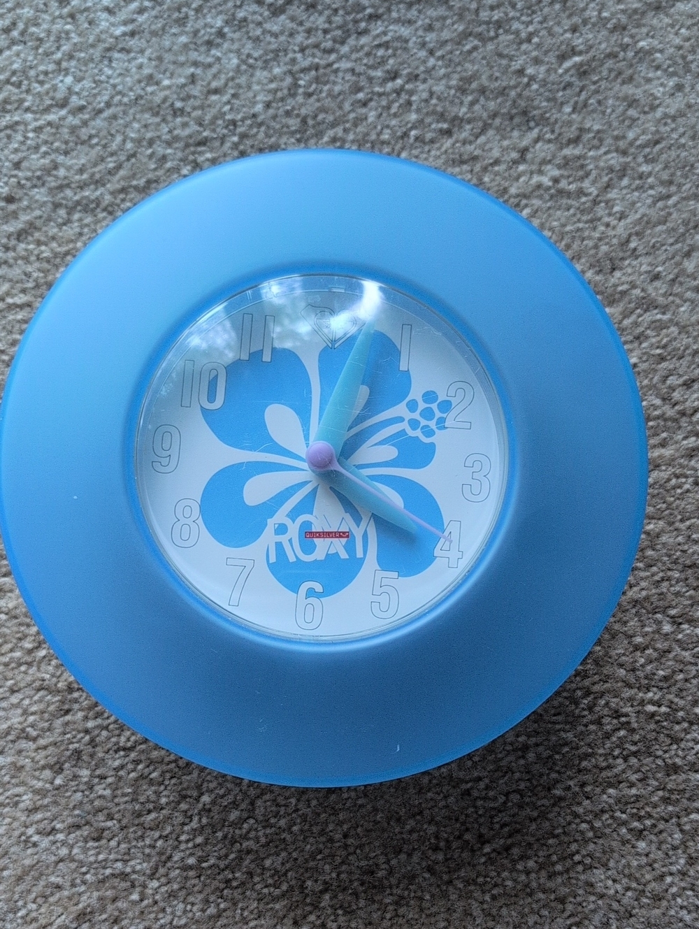 Vintage Roxy Blue Hibiscus Accent Clock